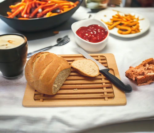 Bread cutting board which will keep your kitchen clean.